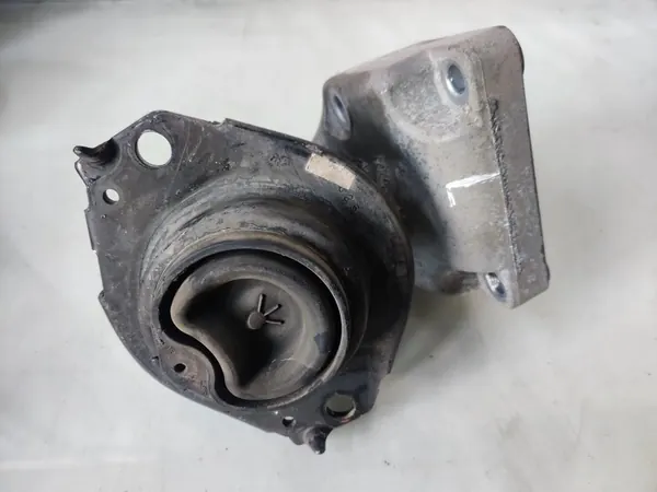 Soporte de motor izquierdo 68275989AA Jeep Grand Cherokee image 2