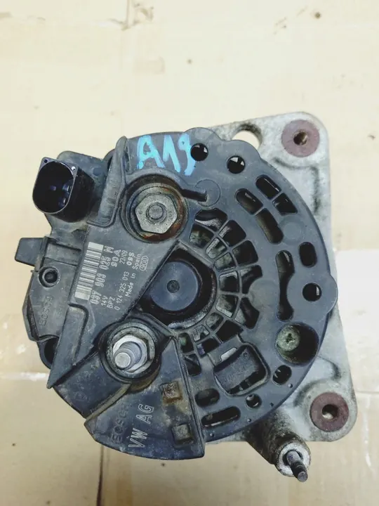 Vaihtovirtageneraattori Volkswagen OE 037903025M image 4