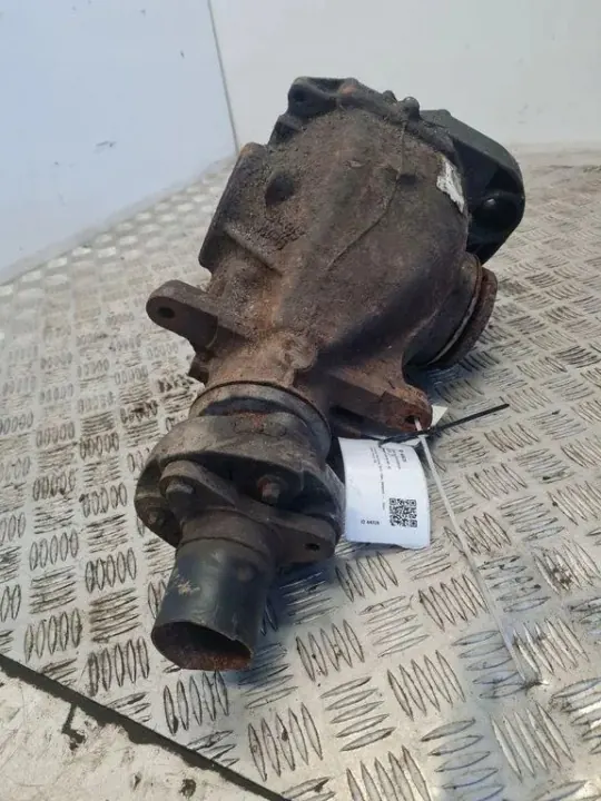 BMW 3 (E90) Achterdifferentieel 7527756 3.0L Diesel 2010 image 4