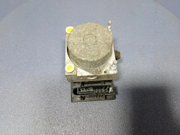 Bomba ABS OEM 56110-79J00 para Suzuki SX4 Fiat Sedici image 4