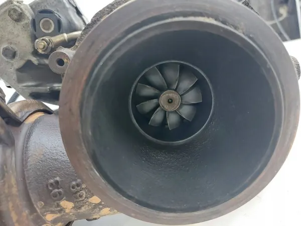 Turboalimentador BMW GT F07 F10 F11 N57 3.0D 7799758 image 5