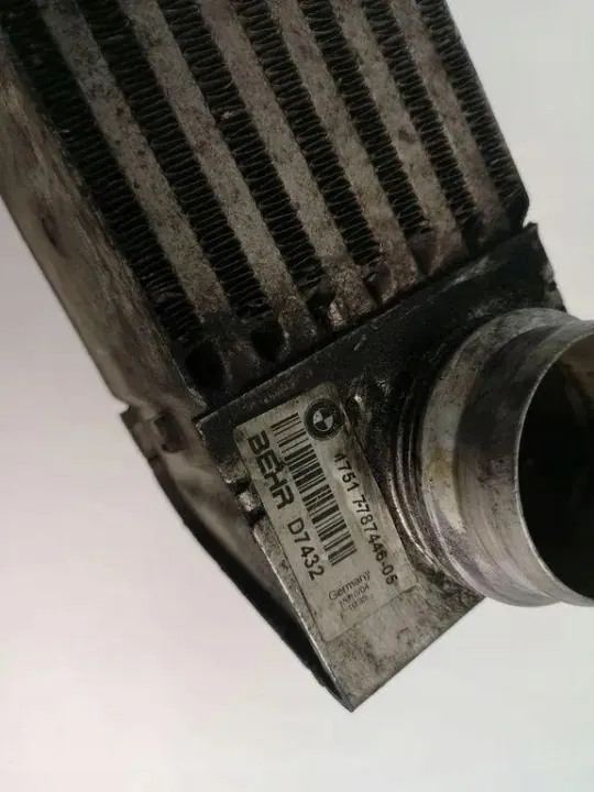 Radiador intercooler OEM 7787446 para BMW E60 M57 image 5