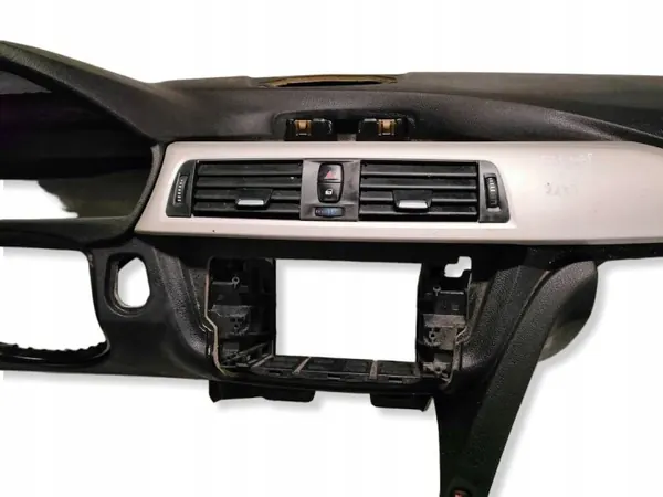 Mesa de console elevação BMW F30 - Peça OEM usada image 3