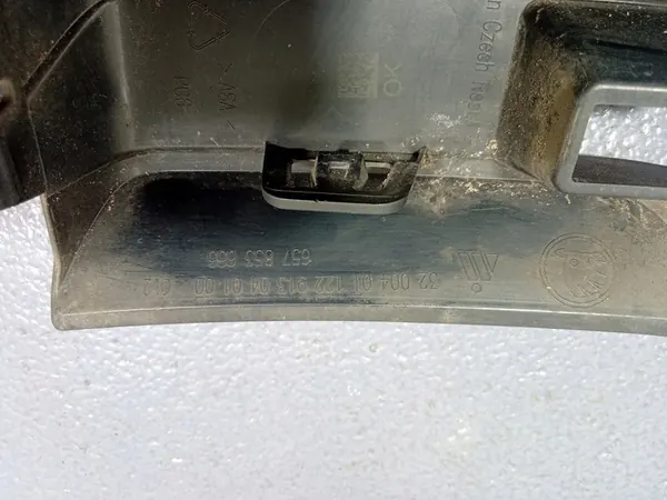 SKODA SCALA FRONT RADAR BLANKING PLATE 657853655 image 4