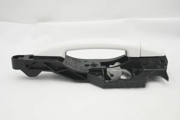 OEM 9672961080 Oikea Takaovenkahva Peugeot 2008:lle image 5
