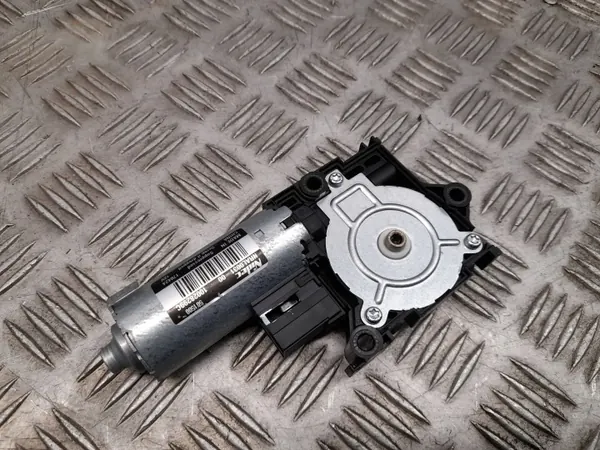 Moteur de toit ouvrant OEM 10028299C pour Audi A5 2018 image 5