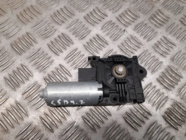 Moteur de toit ouvrant OEM 10028299C pour Audi A5 2018 image 6
