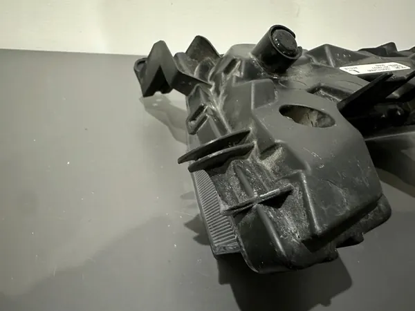 FARO HALÓGENO ESQUERDO HYUNDAI IONIQ DRL image 10