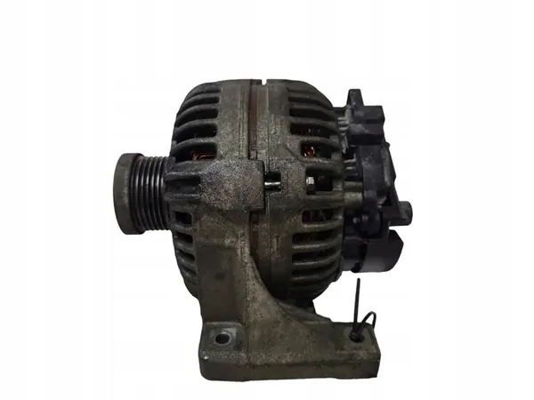 Vaihtovirtalähde VOLVO XC90 I 2.4L diesel 2003 image 3