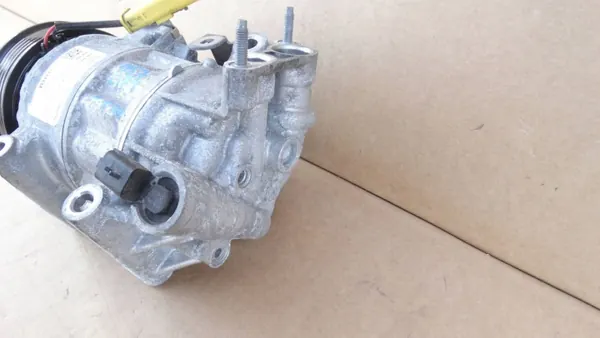 Citroen DS7 Crossback Klimakompressor OEM 9847222180 image 3