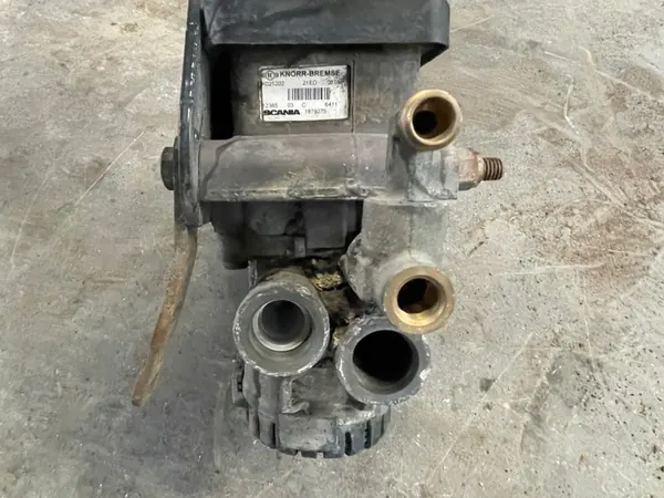Vanne de modulateur de frein EBS Scania P380 2009-2012 OEM 1879275 image 7