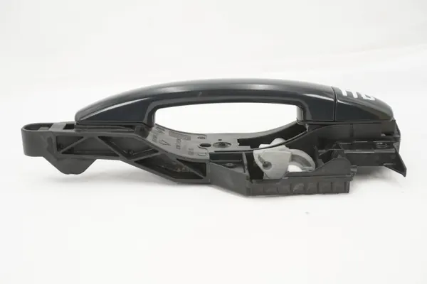 Tirador de puerta trasera derecha OEM 9672961080 Peugeot 2008 image 5