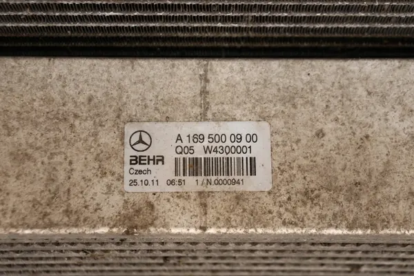 Waterkoeler Mercedes W245 2.0 CDI A1695001703 image 4