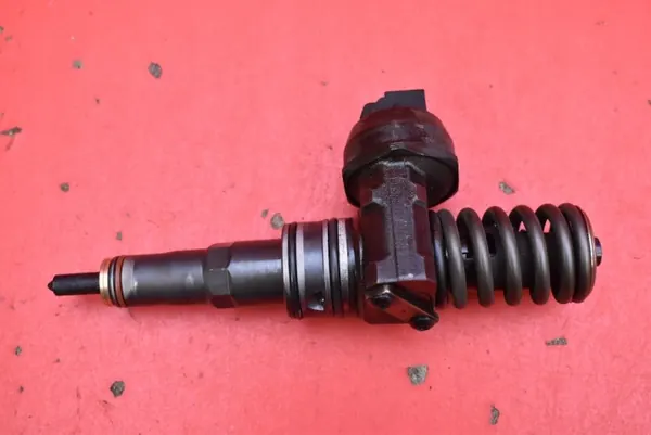 Bomba de inyección OEM 038130073BN para Skoda Octavia II image 3