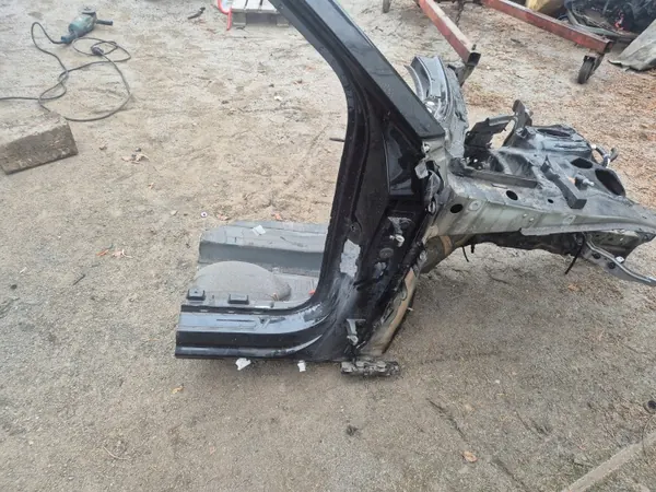 Audi A6 C8 Fram Höger Kvartsbalk OEM 123705022026 image 2