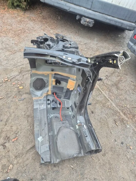 Audi A6 C8 Fram Höger Kvartsbalk OEM 123705022026 image 3