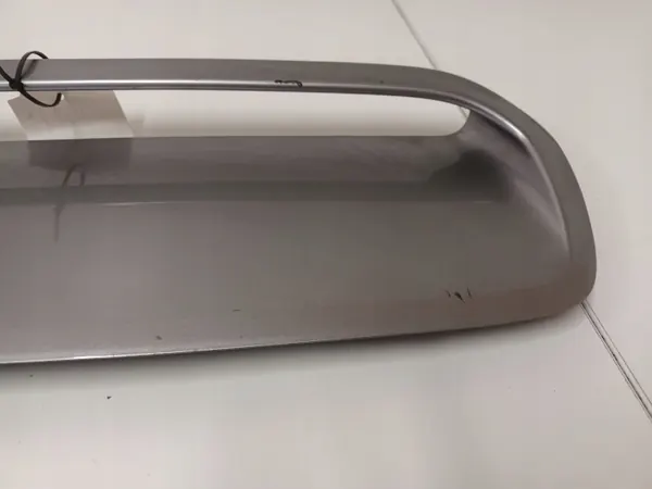 Subaru Legacy Motorhauben-Lufteinlass OEM 90821SC010 - Gebraucht image 6