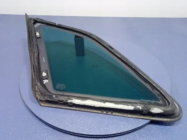 OEM Ambit-983696- Oikea Taka-Korilasitus SEAT image 3