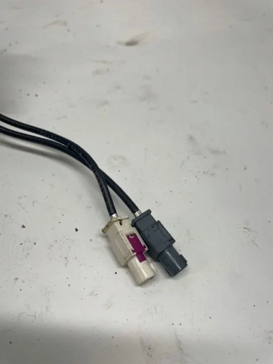 Harness de audio usado OEM 41156236E para Peugeot 508 image 4