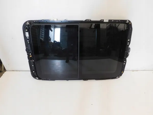 Panoraamakatto OEM 5NN877041E VW Tiguan II:lle image 2