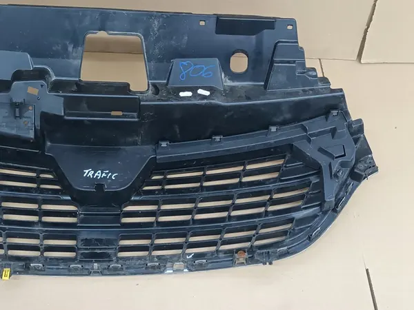 RENAULT TRAFIC III LIFT grill 2019 - 2021 image 6
