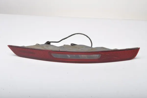 Porsche Macan Achter Linker Mistlamp OEM 95B945725L image 2