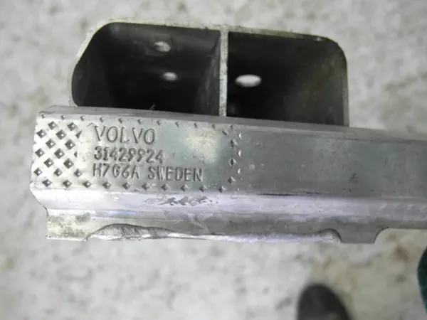 Brazo de control delantero inferior OEM 31429924 Volvo XC60 image 4