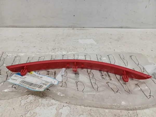 SKODA SUPERB 2 II 2008- Oikea Takavalonheittäjä 3T9945106 image 3