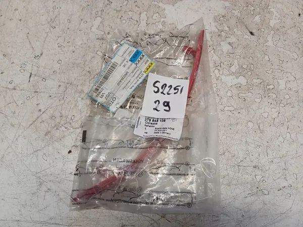 SKODA SUPERB 2 II 2008- Oikea Takavalonheittäjä 3T9945106 image 4