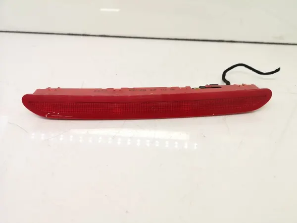 VW Golf 5 Plus Kolmas Jarrunvalo OEM 1K6945097B image 2