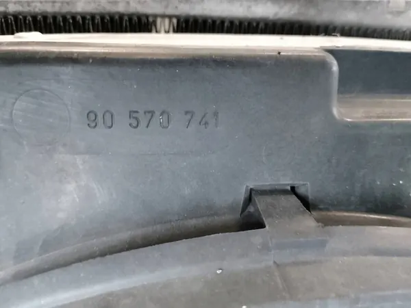 Radiador de agua con ventilador Opel Zafira A 2.0 image 6