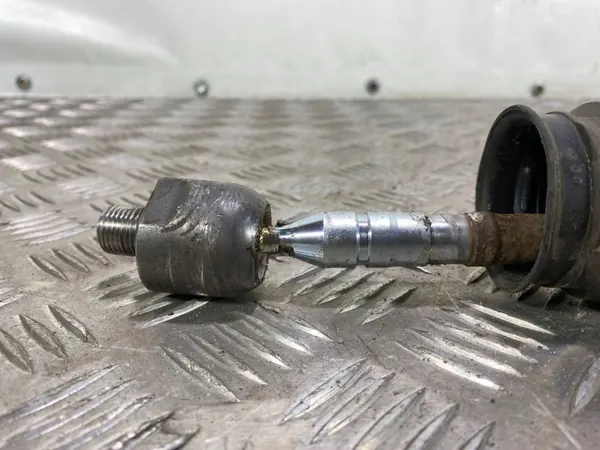 Subaru OE Spurstange OEM FBZ20755 - Gebraucht image 5