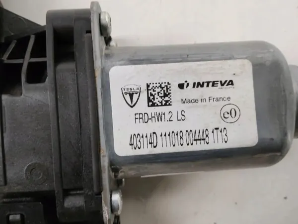 Tensor de puerta delantera Tesla Model 3 OEM 403114D image 3