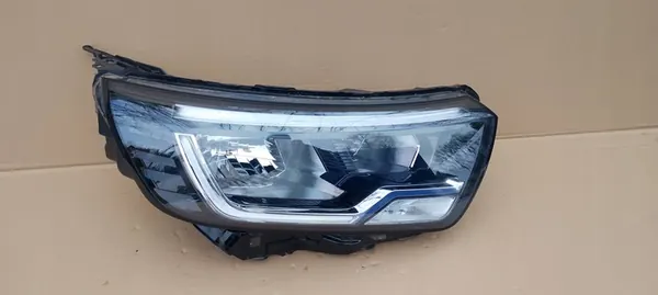 Oikea Etuvalaisin Renault Kangoo III IV 21-25 LED 260100108R image 3