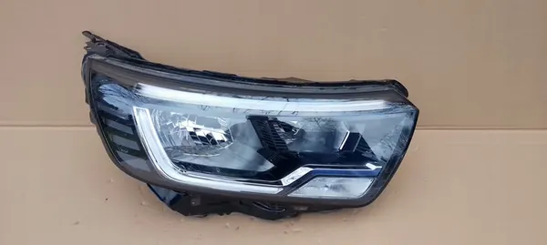 Oikea Etuvalaisin Renault Kangoo III IV 21-25 LED 260100108R image 4