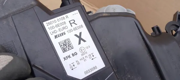 Oikea Etuvalaisin Renault Kangoo III IV 21-25 LED 260100108R image 7