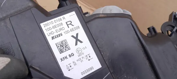 Oikea Etuvalaisin Renault Kangoo III IV 21-25 LED 260100108R image 8