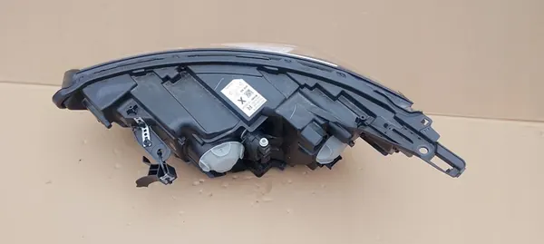 Oikea Etuvalaisin Renault Kangoo III IV 21-25 LED 260100108R image 9