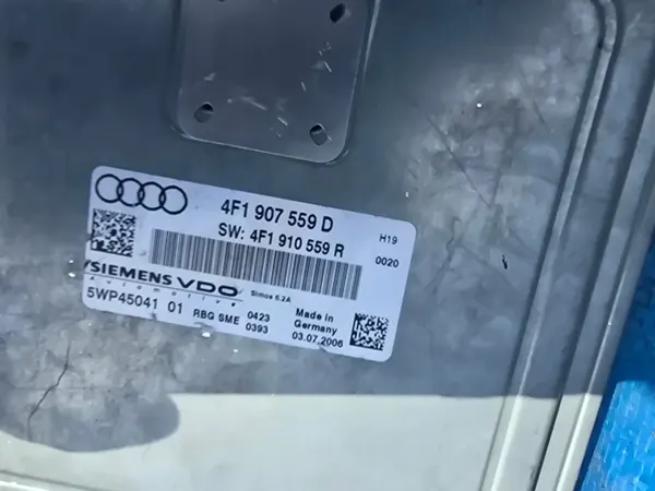 Unidad de Control Motor OEM 4F1907559D para Audi A6 C6 image 3