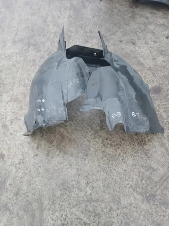 Left Front Wheel Arch Audi A4 B8 Lift 8K0821171L image 6