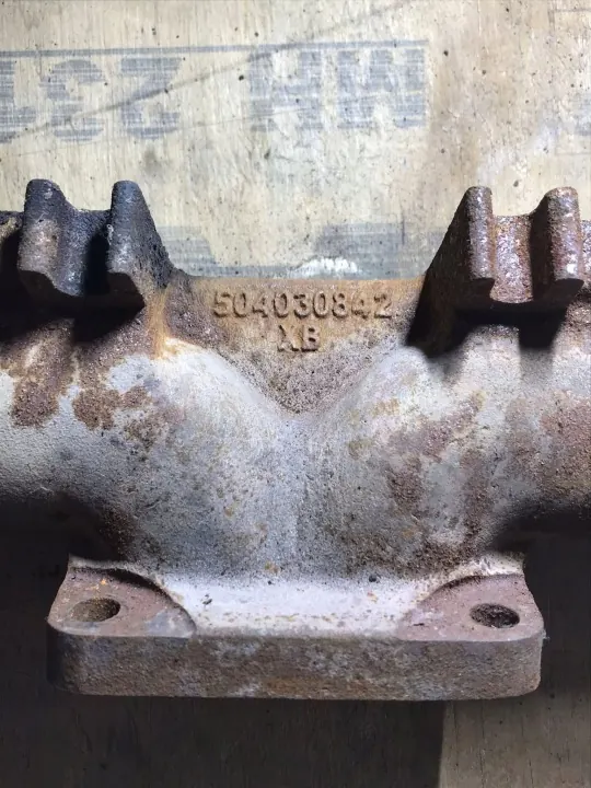 Iveco Abgaskrümmer komplett - Gebrauchtes Teil image 9