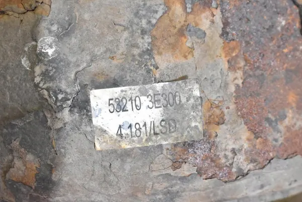 Takadifferenti Kia Sorento 2002-2006 image 10