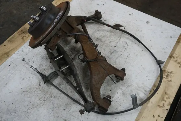 SUBARU FORESTER IV SJ Mozzo Posteriore Sinistro 28411SG011 image 2