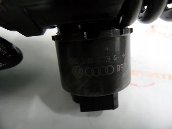 Pompe à injection Audi OE 03G130073G+ 2.0 TDI image 6