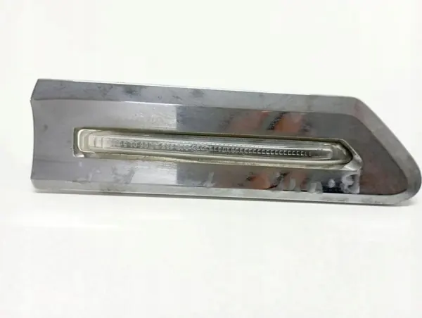 Pisca de para-lama direito OEM 6750100000 para BMW Série 7 image 2