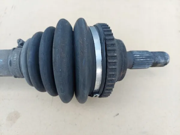 Peugeot 206 1.6 16v Arbre de Transmission Droit image 4