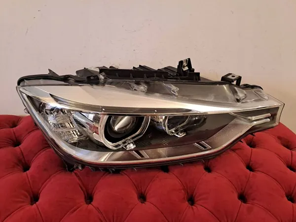 Farol dianteiro direito Xenon BMW 3 F30 F31 image 3