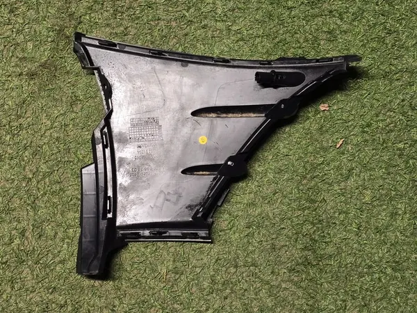 Guia de ar esquerda para-choque dianteiro Mercedes A-Class W177 OEM image 2