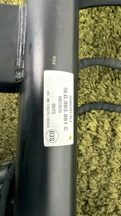 Skoda ENYAQ Peräkärrykoukkusarja OEM 5LG803881C - 13 Pinniä image 4