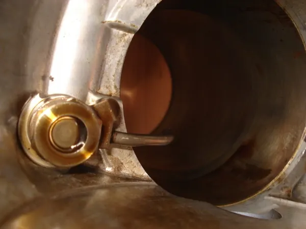 HYUNDAI IX35 KIA SPORTAGE Bico de Óleo G4KH image 1